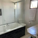 Casa à venda com 3 quartos, sendo 1 suíte, no condomínio Villas de São Francisco I, São Paulo - SP