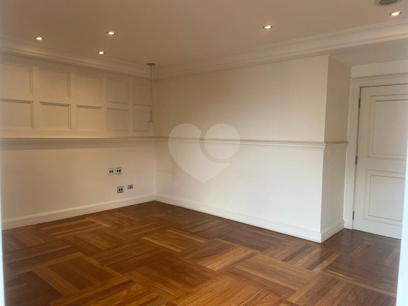 Apartamento à venda com 4 suítes em Vila Suzana, São Paulo, SP