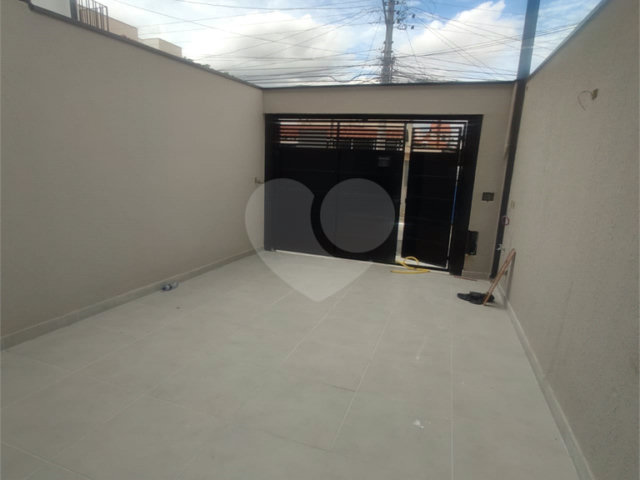 Sobrado à venda com 3 quartos, sendo 1 suíte,  em Parada Inglesa, São Paulo, SP