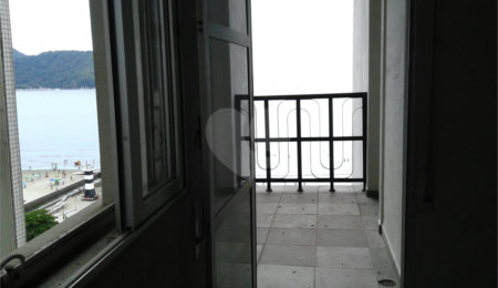 Apartamento à venda com 3 quartos, sendo 1 suíte,  em Aparecida, Santos, SP