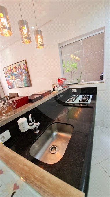 Sobrado à venda com 3 quartos, sendo 1 suíte,  em Jardim Leocádia, Sorocaba, SP