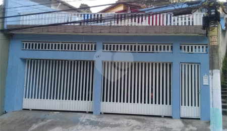 Sobrado à venda com 3 quartos em Tremembé, São Paulo, SP