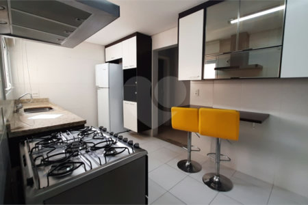 Apartamento à venda com 3 suítes em Jardim Marajoara, São Paulo, SP