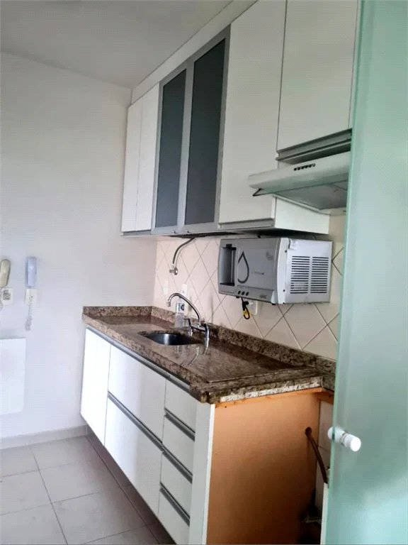 Apartamento à venda com 3 quartos, sendo 1 suíte, em Jardim Ester, São Paulo, SP