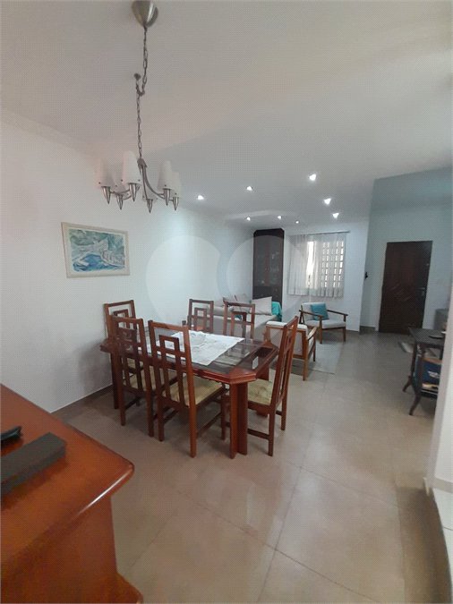 Casa à venda com 4 quartos, sendo 1 suíte, em Vila Guarani, Jundiaí, SP