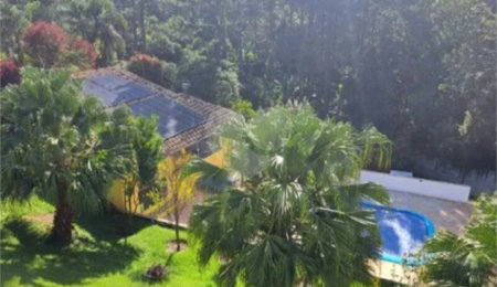 Chácara à venda com 5 quartos, sendo 1 suíte,  em Do Carmo (canguera), São Roque, SP
