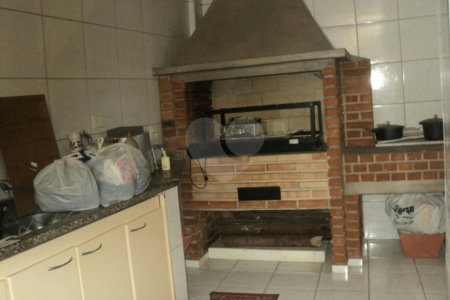 Casa Térrea à venda com 3 suítes em Vila Paulicéia, São Paulo, SP