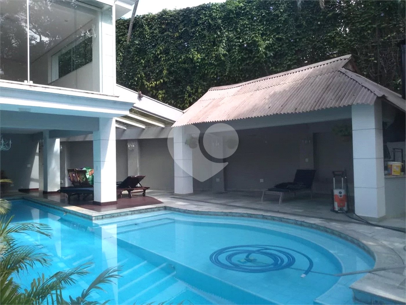Casa à venda ou para alugar com 4 suítes no condomínio Chácara Flora, São Paulo - SP
