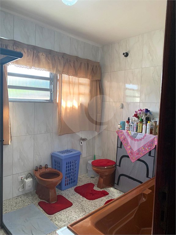 Sobrado à venda com 3 quartos em Jaraguá, São Paulo, SP