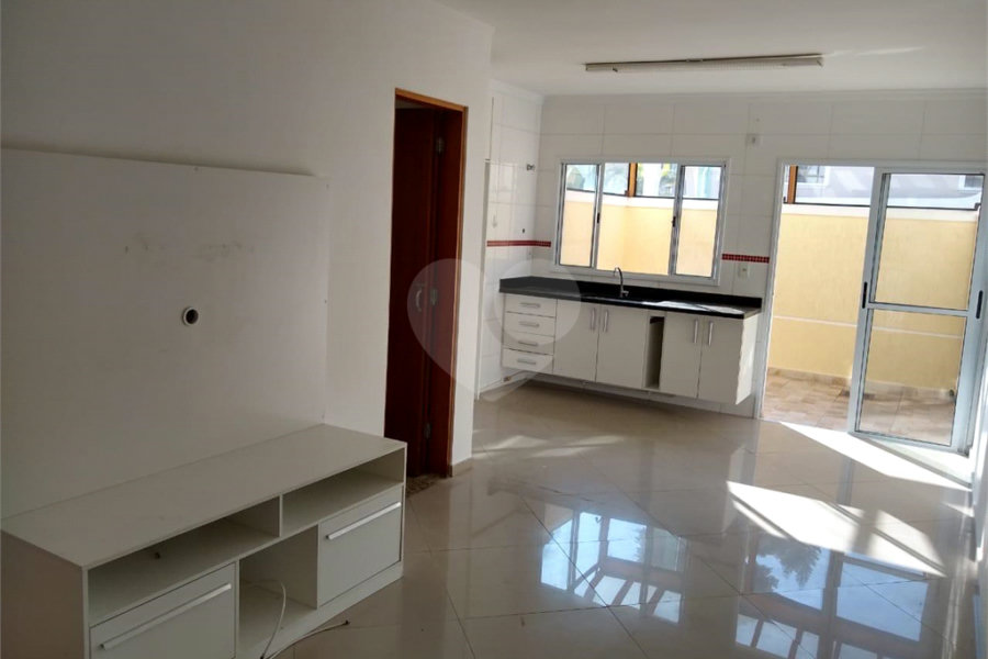 Casa à venda com 2 suítes no condomínio Residencial Pedro, São Paulo - SP