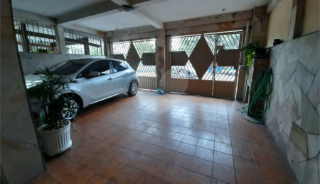 Sobrado à venda com 4 quartos, sendo 1 suíte,  em Jardim Japão, São Paulo, SP