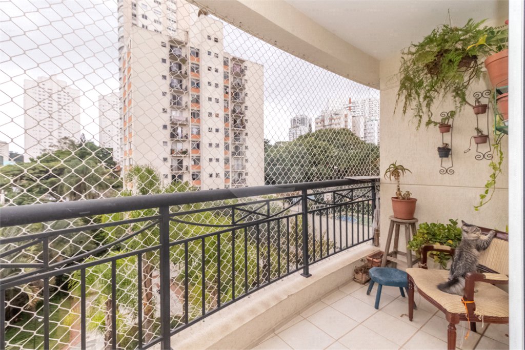 Apartamento à venda com 3 quartos, sendo 1 suíte, em Vila Sofia, São Paulo, SP