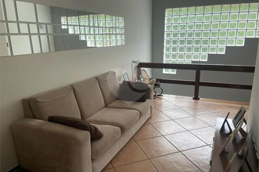 Casa à venda com 3 quartos, sendo 1 suíte, no condomínio Clube de Campo Mairiporã, Mairiporã - SP