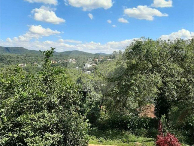 Casa à venda com 2 quartos em Caceia, Mairiporã, SP