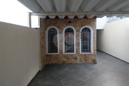 Sobrado à venda com 3 quartos, sendo 1 suíte, em Parque Ramos Freitas, São Paulo, SP