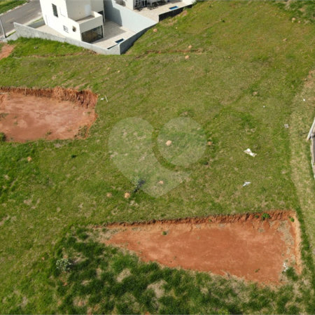 Terreno à venda no Centro, Bom Jesus dos Perdões, SP