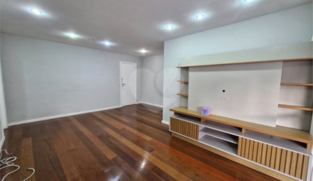 Apartamento à venda com 3 quartos, sendo 1 suíte,  em Tijuca, Rio de Janeiro, RJ