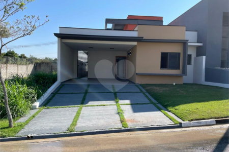 Casa à venda com 3 quartos, sendo 1 suíte, em Portal do Bosque, Louveira, SP