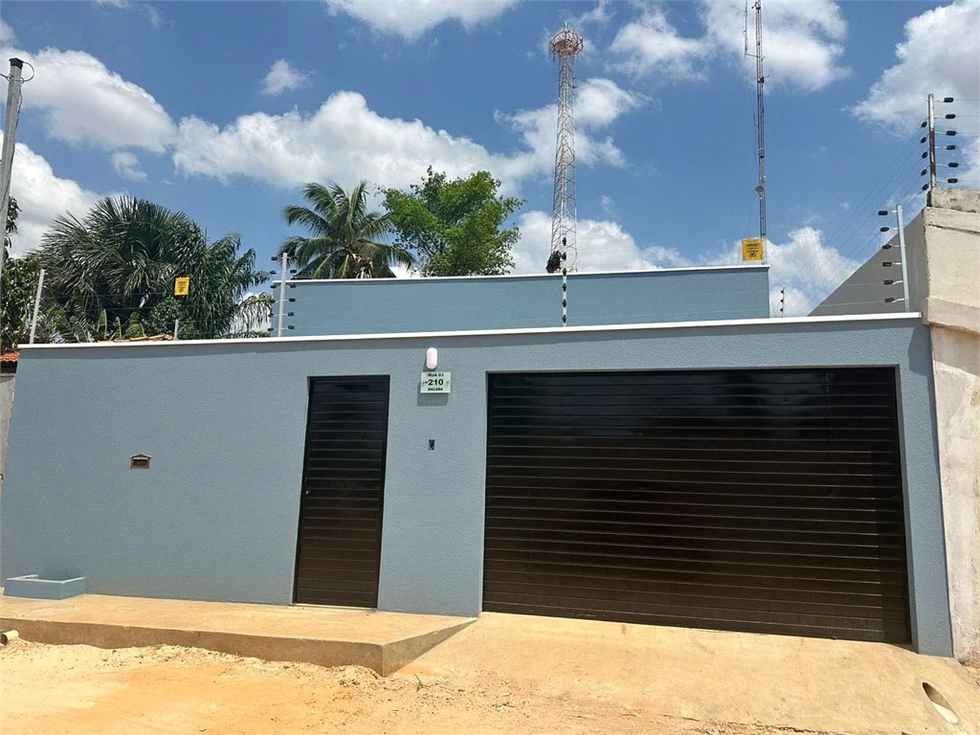 Casa à venda com 4 quartos, sendo 1 suíte, em Bacaba, Balsas, MA