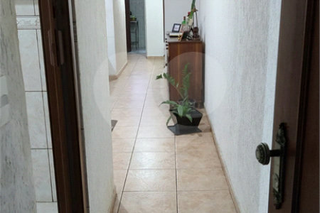 Sobrado à venda com 4 quartos, sendo 1 suíte, em Vila Gustavo, São Paulo, SP