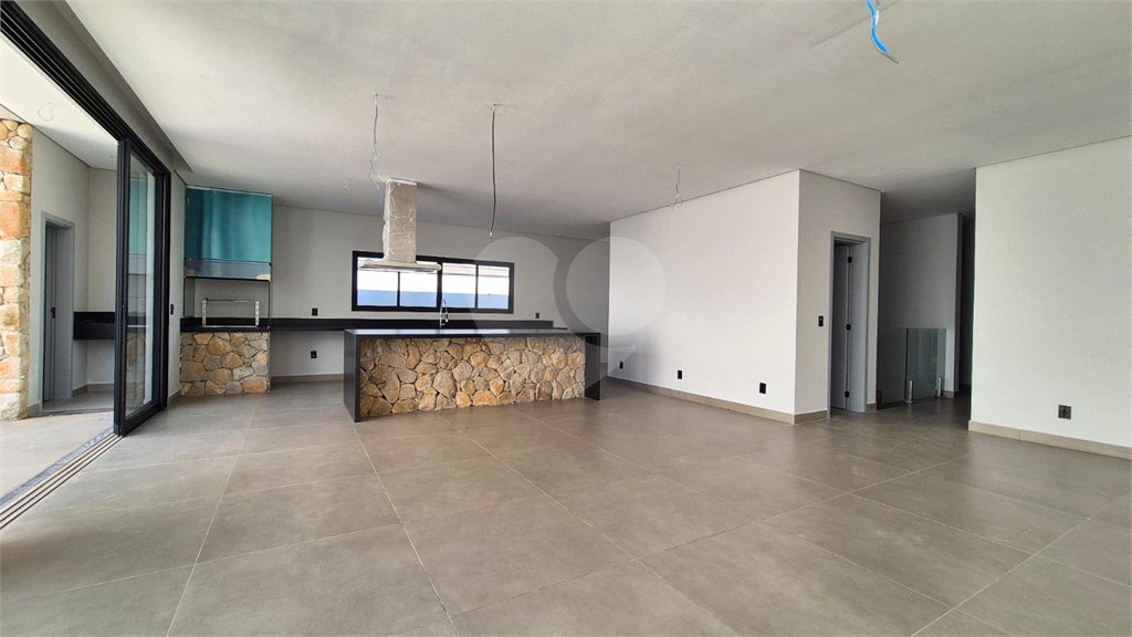 Casa à venda com 4 suítes no condomínio Alphaville Nova Esplanada 1, Votorantim - SP