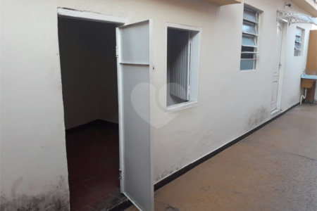 Sobrado para alugar com 4 quartos no Centro, São Roque, SP