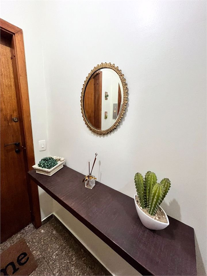 Apartamento com 2 Quartos e 2 Vagas à Venda em Pitangueiras – Guarujá/SP