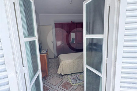 Casa à venda com 3 quartos, sendo 1 suíte, em Bosque dos Eucaliptos, São José dos Campos, SP