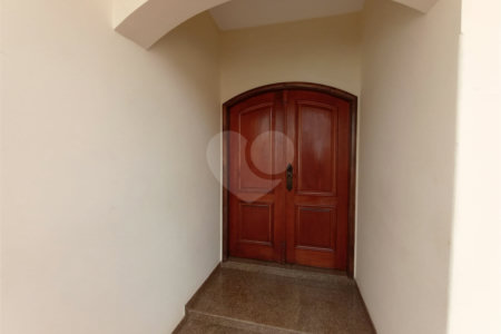 Casa à venda com 4 quartos, sendo 1 suíte,  no Centro, Itapetininga, SP