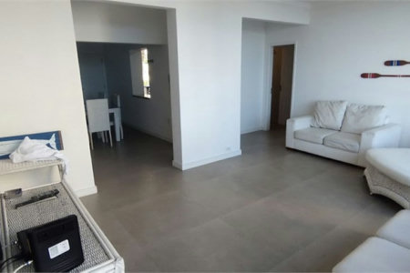 Apartamento Residencial à venda, Pitangueiras, Guarujá - AP0444.