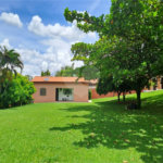 Casa à venda com 3 quartos, sendo 1 suíte, no condomínio Residencial Vale das Laranjeiras, Indaiatuba - SP