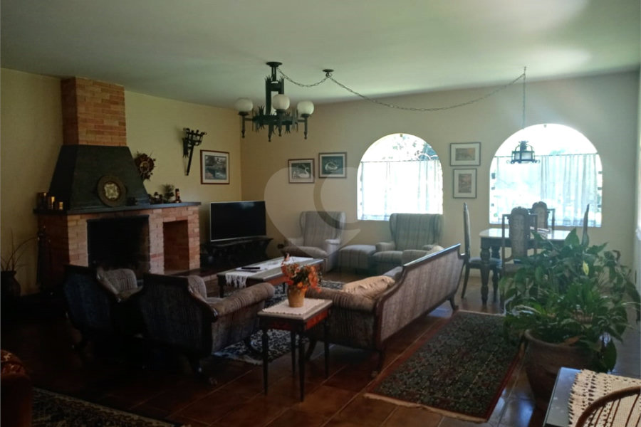 Casa à venda com 4 suítes no condomínio Chácara Jaraguá, São Paulo - SP