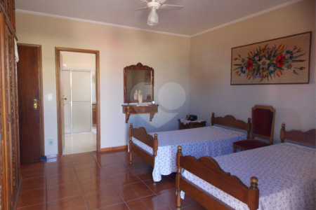 Casa à venda ou para alugar com 5 quartos, sendo 3 suítes,  no Centro, Atibaia, SP