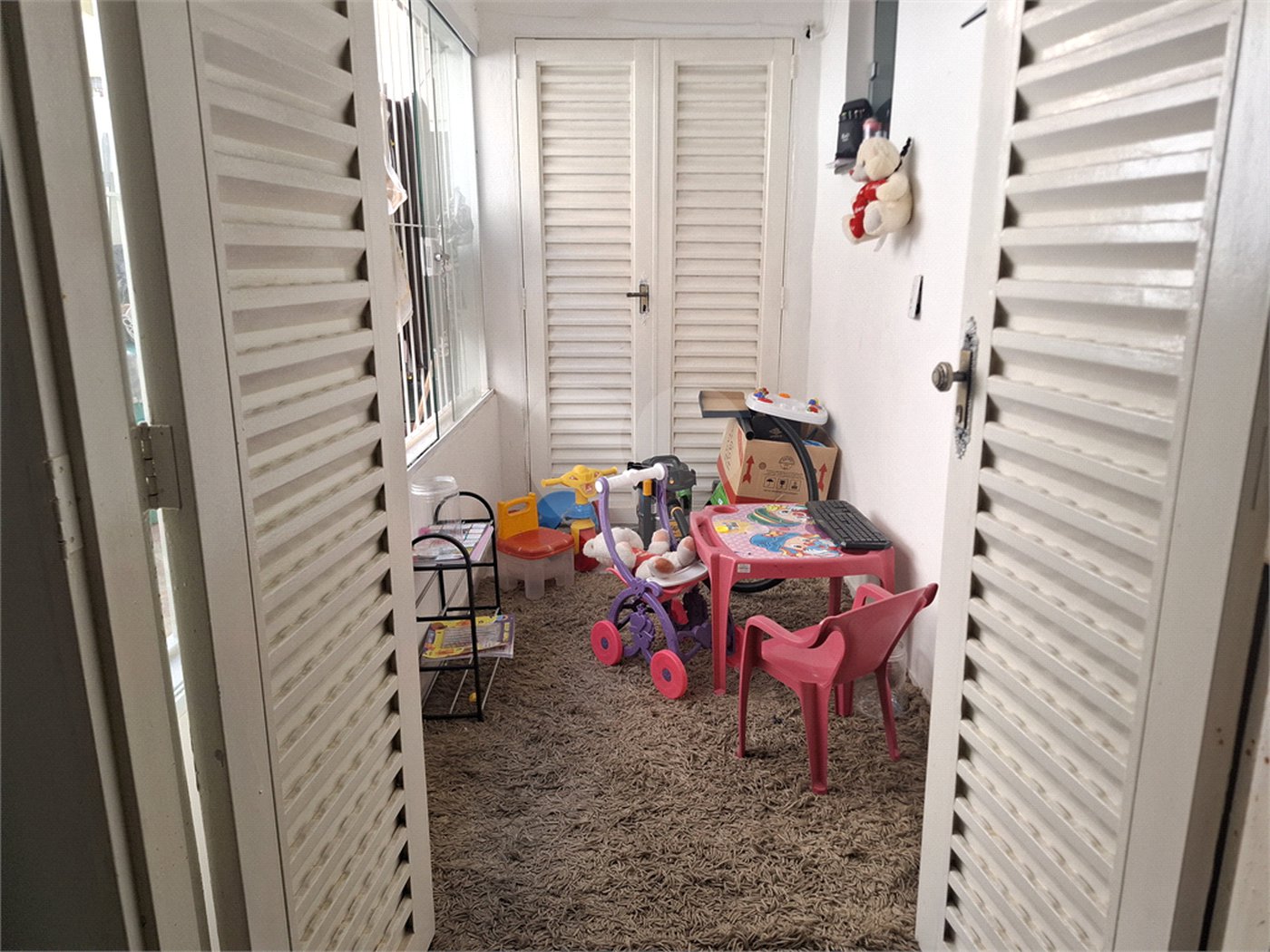 Casa à venda com 2 quartos, sendo 1 suíte,  em Jardim Wanel Ville V, Sorocaba, SP