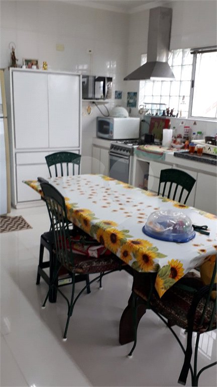 Casa à venda com 3 suítes no condomínio Gleba II, Mairiporã - SP