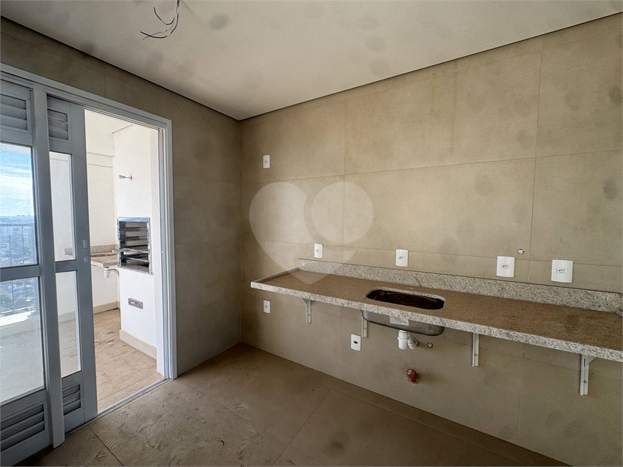 Apartamento para alugar com 4 quartos, sendo 3 suítes, em Jardim América, Sorocaba, SP