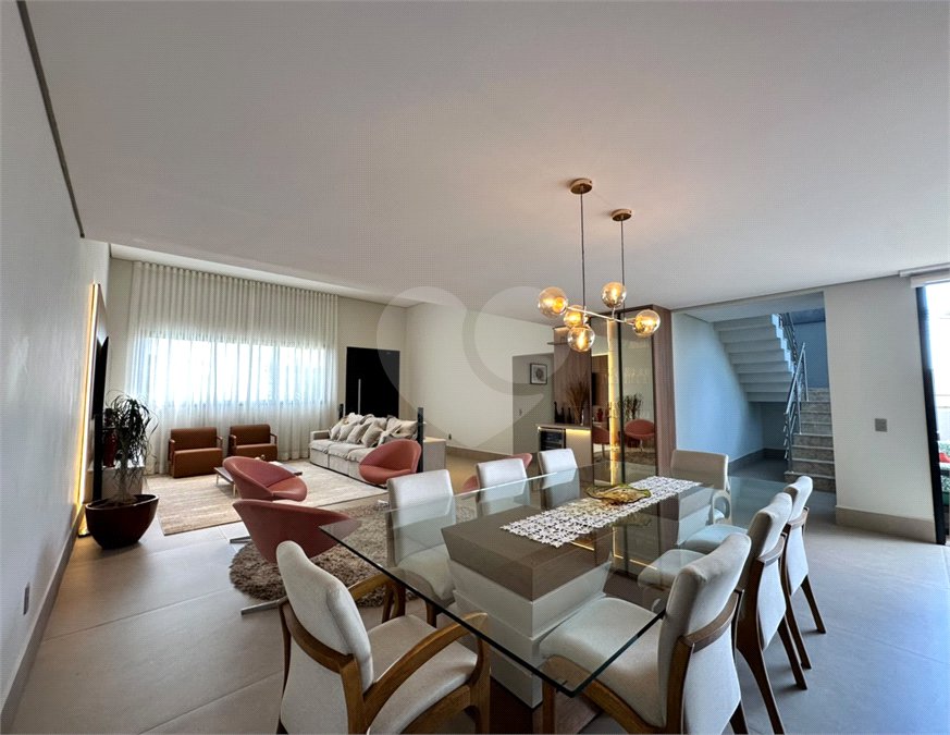 Casa à venda com 3 suítes no condomínio Villas do Golfe, Itu - SP