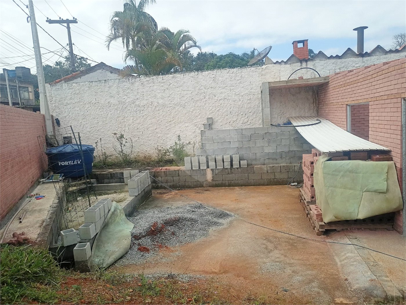 Chácara à venda com 2 quartos em Chácaras Ceres, Suzano, SP