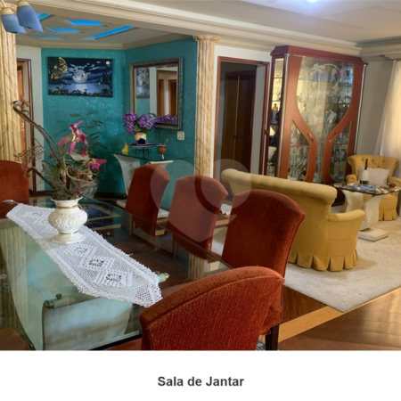 Casa à venda com 4 quartos, sendo 2 suítes, no condomínio Aruã, Mogi das Cruzes - SP