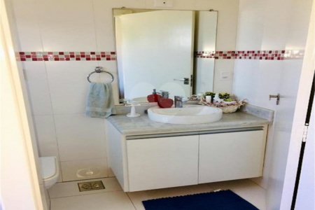 Casa à venda com 3 suítes no condomínio Portal do Sabiá, Araçoiaba da Serra - SP