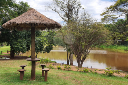 Terreno à venda no condomínio Alto da Boa Vista Cravinhos, Cravinhos - SP