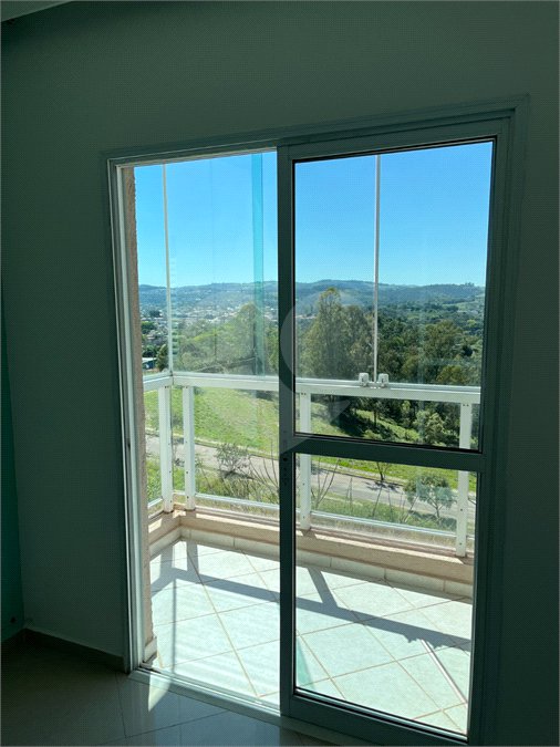 Apartamento para alugar com 3 quartos, sendo 1 suíte,  em Pinheirinho, Vinhedo, SP