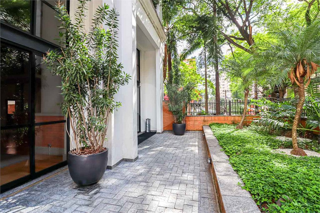 Apartamento à venda ou para alugar com 1 suíte em Jardim América, São Paulo, SP