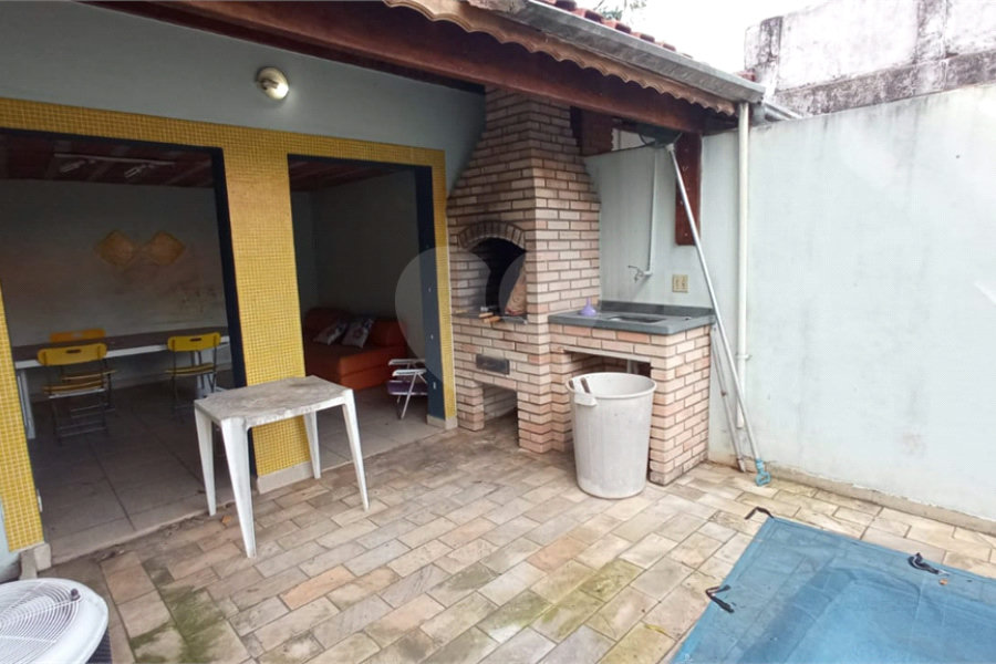 Sobrado à venda com 3 quartos, sendo 1 suíte, em Vila Paulicéia, São Paulo, SP