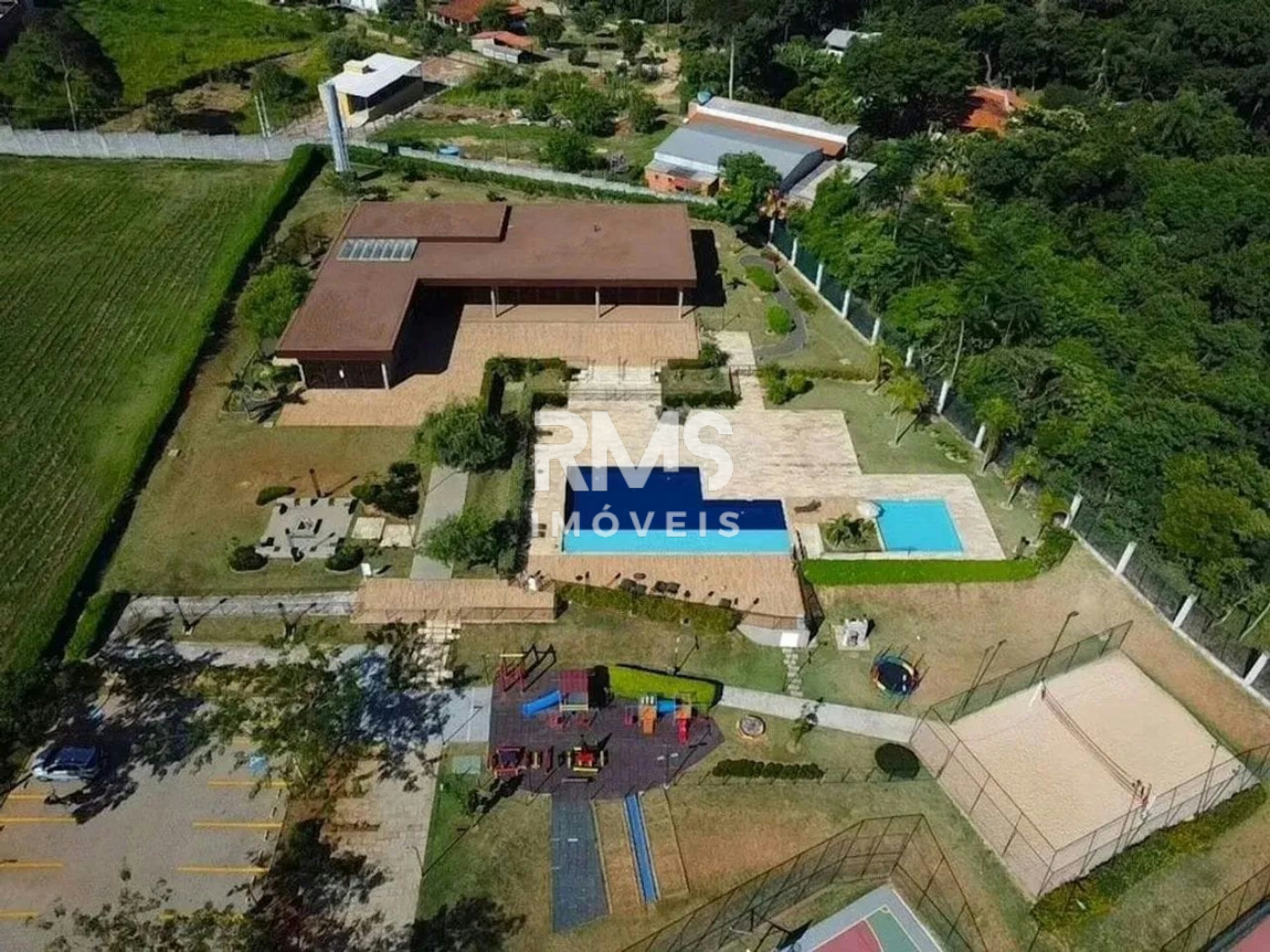 Residencial Una
