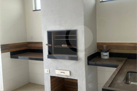 Casa à venda ou para alugar com 3 suítes no condomínio Portal das Tipuanas, Araraquara - SP