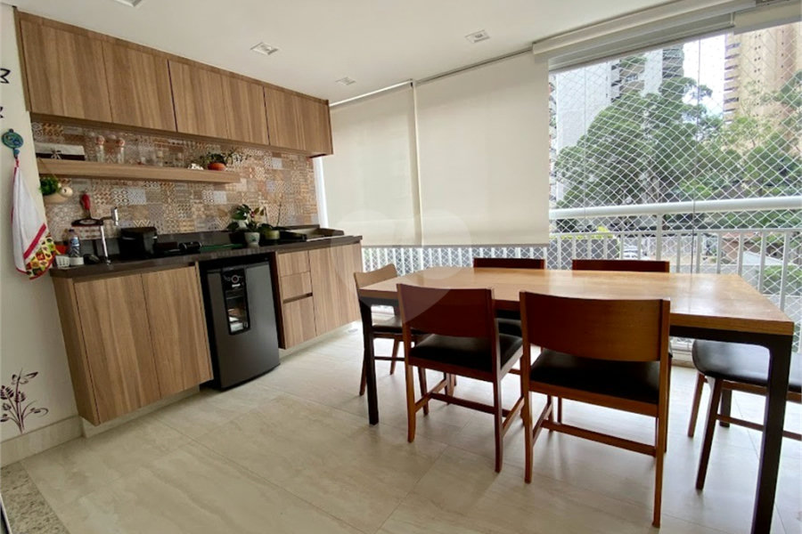 Apartamento à venda com 3 suítes em Morumbi, São Paulo, SP