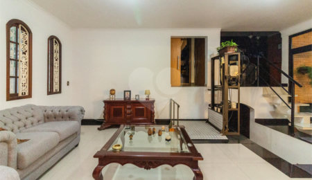 Casa à venda ou para alugar com 5 quartos, sendo 3 suítes, em Imirim, São Paulo, SP