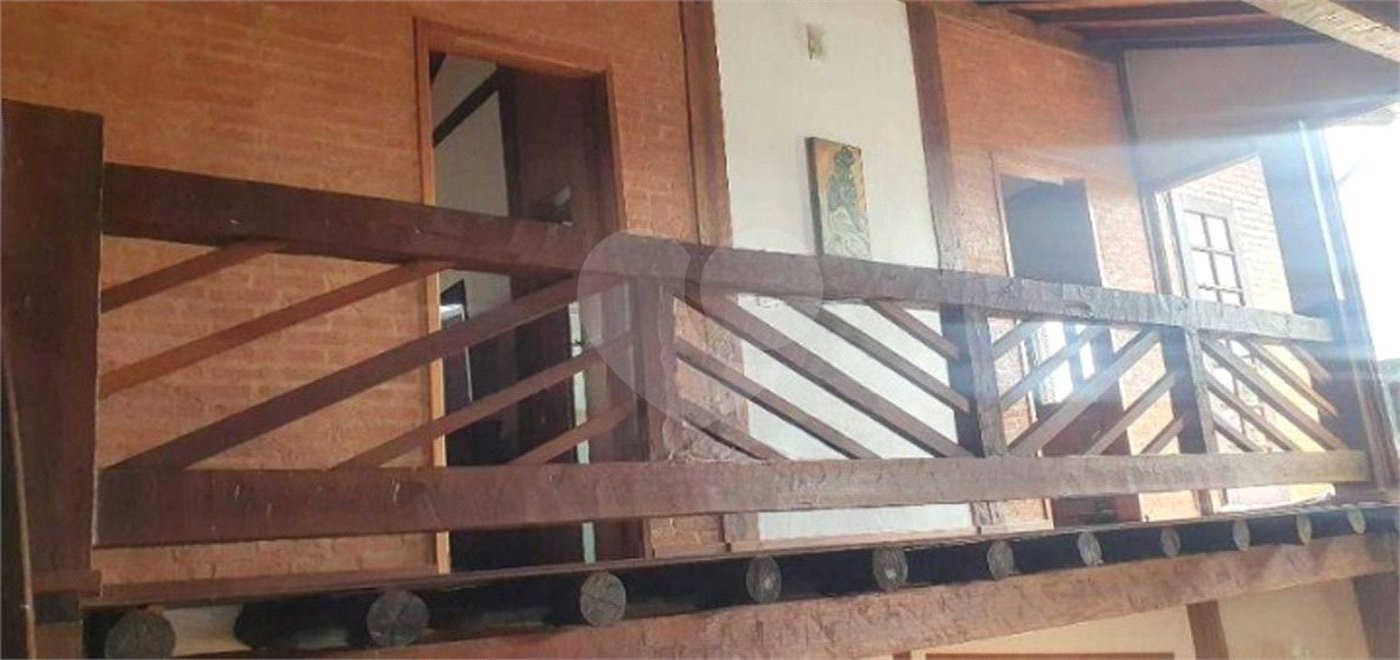 Casa à venda com 3 quartos, sendo 1 suíte, no condomínio Terras de São Francisco, Vinhedo - SP