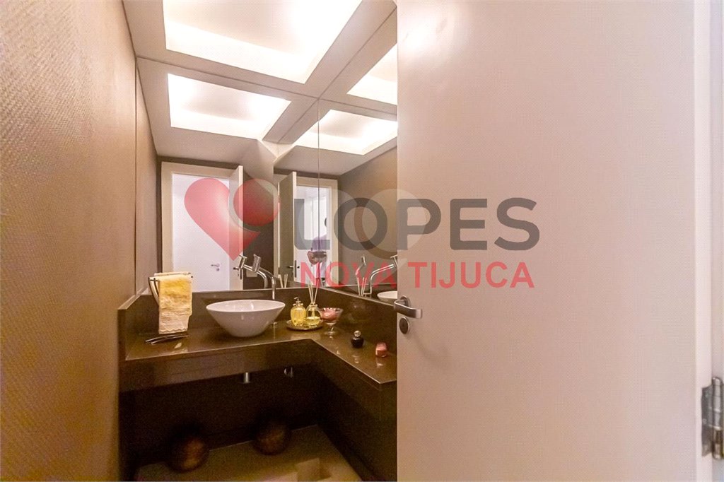 Apartamento à venda com 3 quartos, sendo 1 suíte, em Copacabana, Rio de Janeiro, RJ